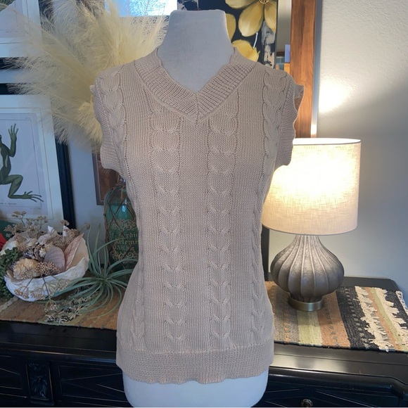 Sweater vest - Picture 1 of 2